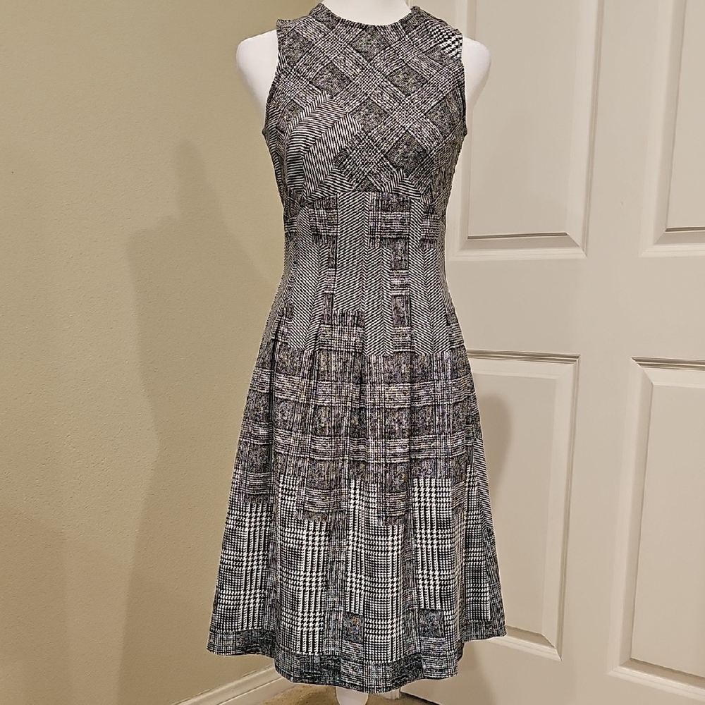 H&M Monochrome Patterned Midi Dress